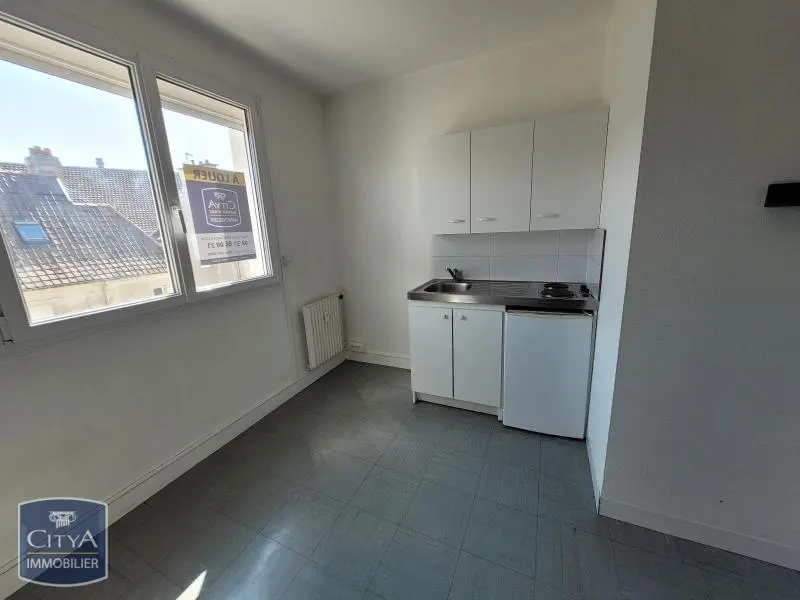 Photo 3 Appartement 1 pièce 12.3m²