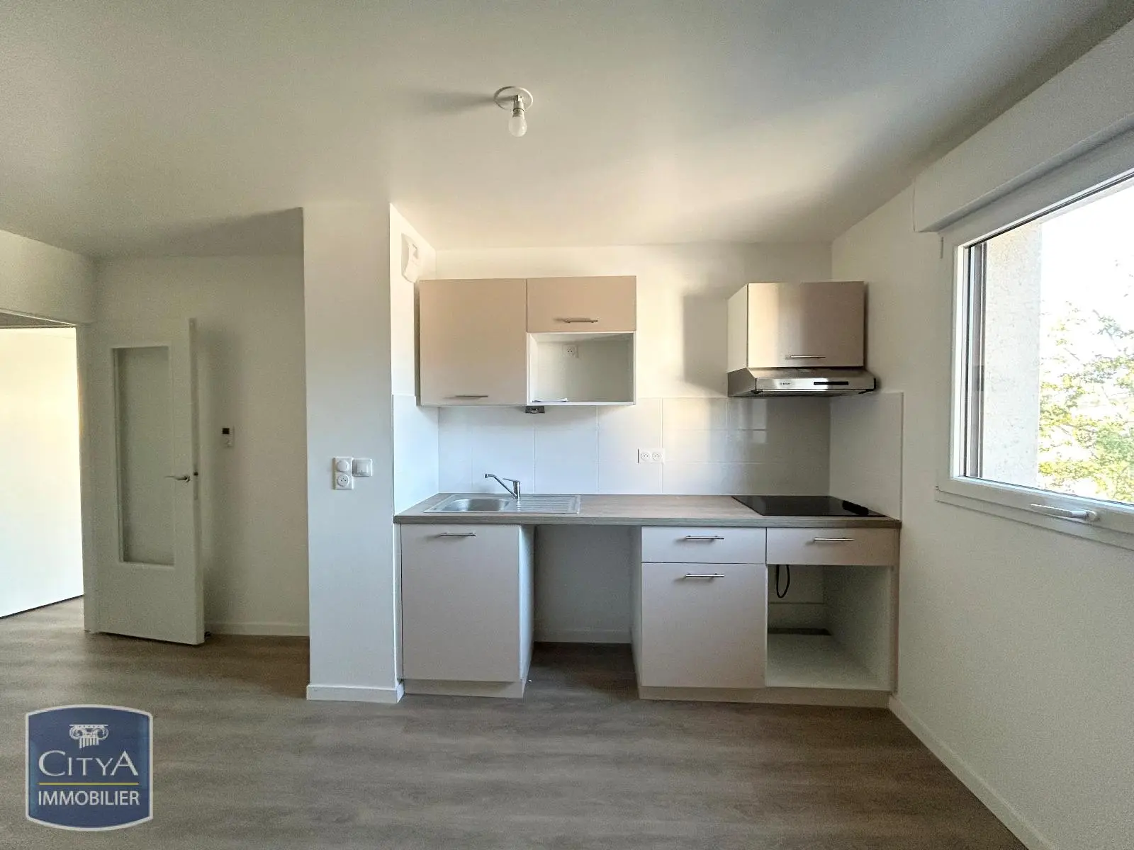 Photo 2 Appartement 4 pièces 85.14m²