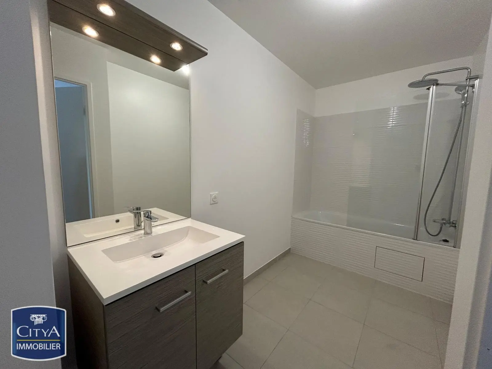 Photo 7 Appartement 4 pièces 81.72m²