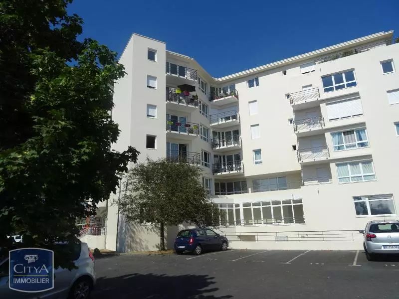 Illustration pour Appartement 1 pièce 30m² Photo Appartement 1 pièce 30m²