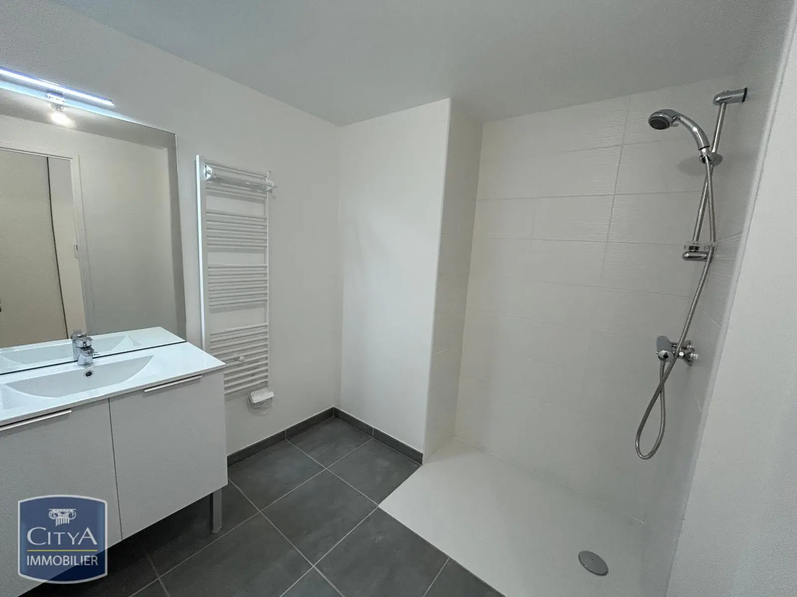 Photo 2 appartement Caen