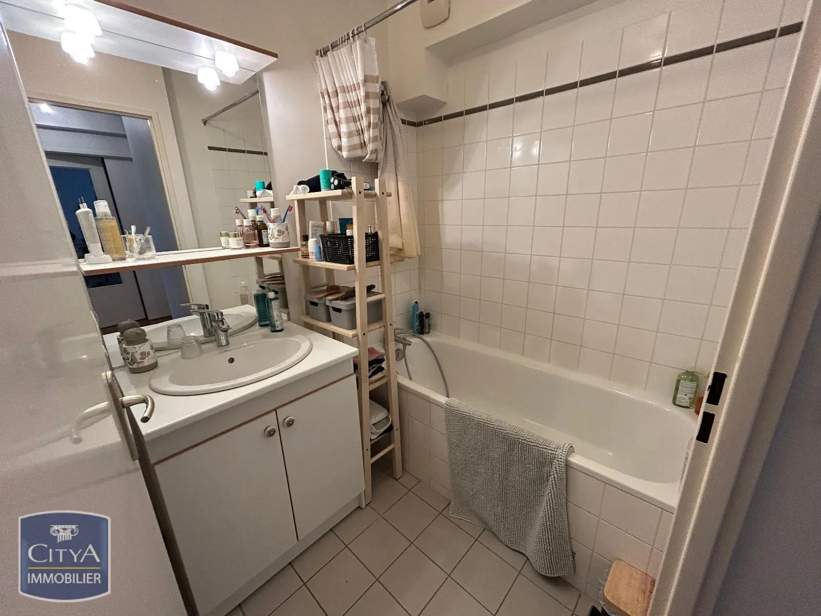 Photo 2 Appartement 4 pièces 84.81m²