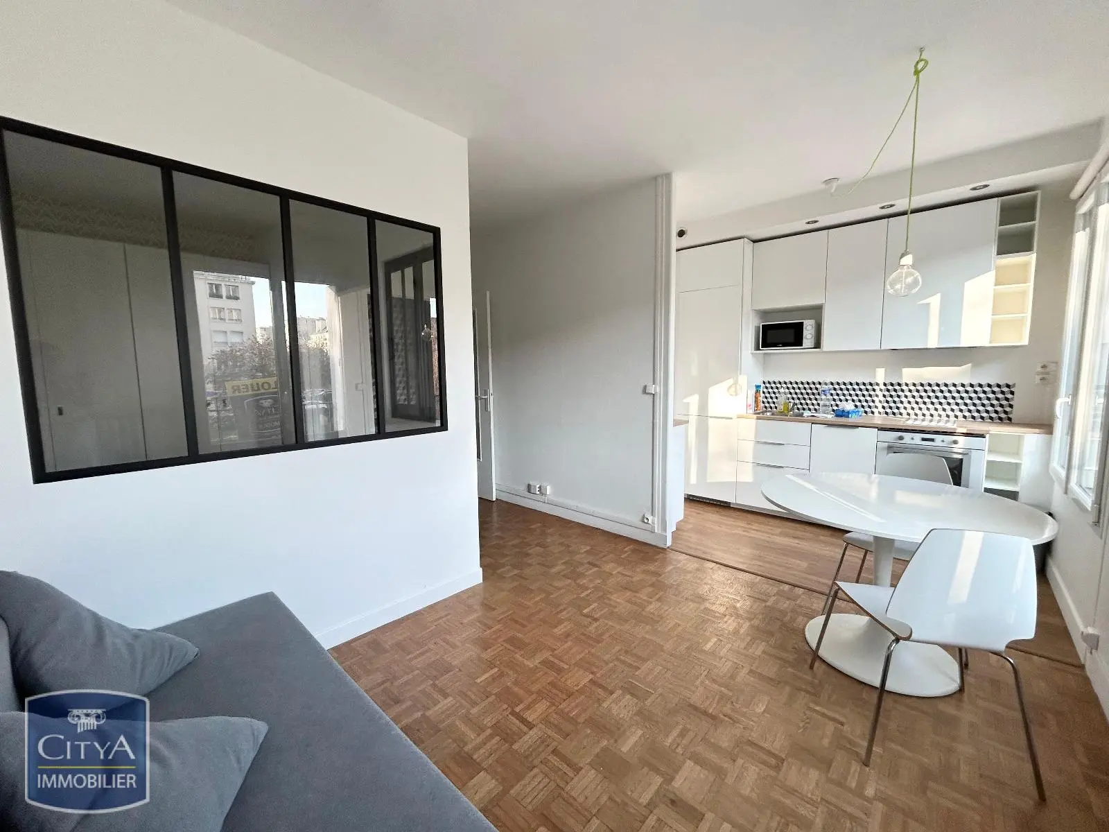 Photo 1 Appartement 1 pièce 29.3m²