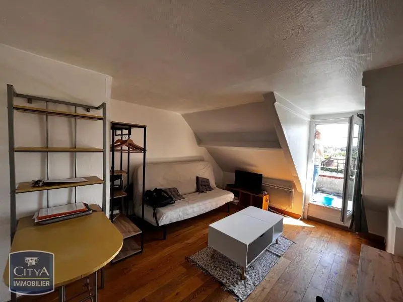 Photo 2 Appartement 1 pièce 16.34m²