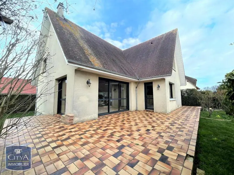 Photo 1 Maison 6 pièces 135.18m²