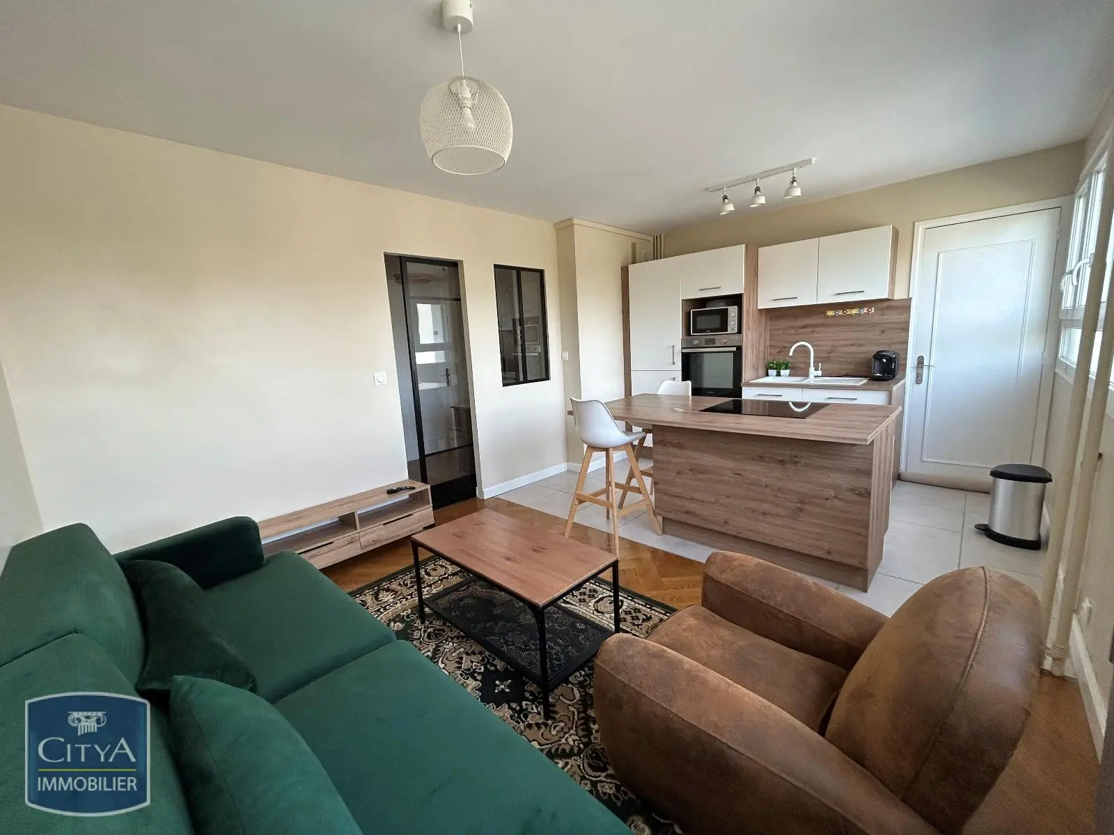 Photo 1 Appartement 3 pièces 56.01m²