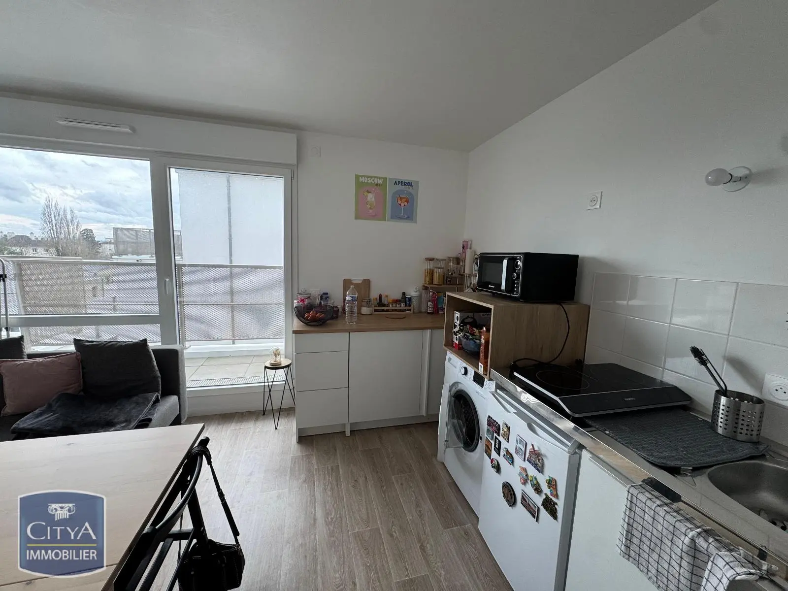 Photo 2 Appartement 1 pièce 31.21m²