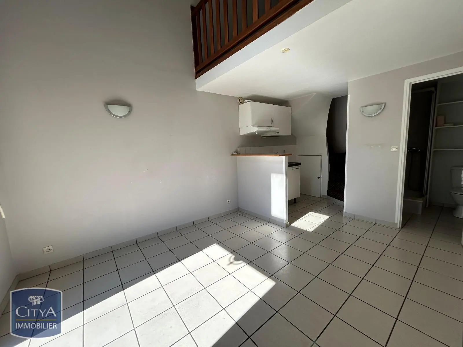 Photo 1 Appartement 2 pièces 27m²