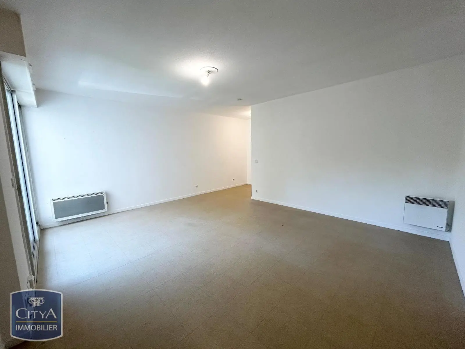 Photo 2 Appartement 1 pièce 35.87m²