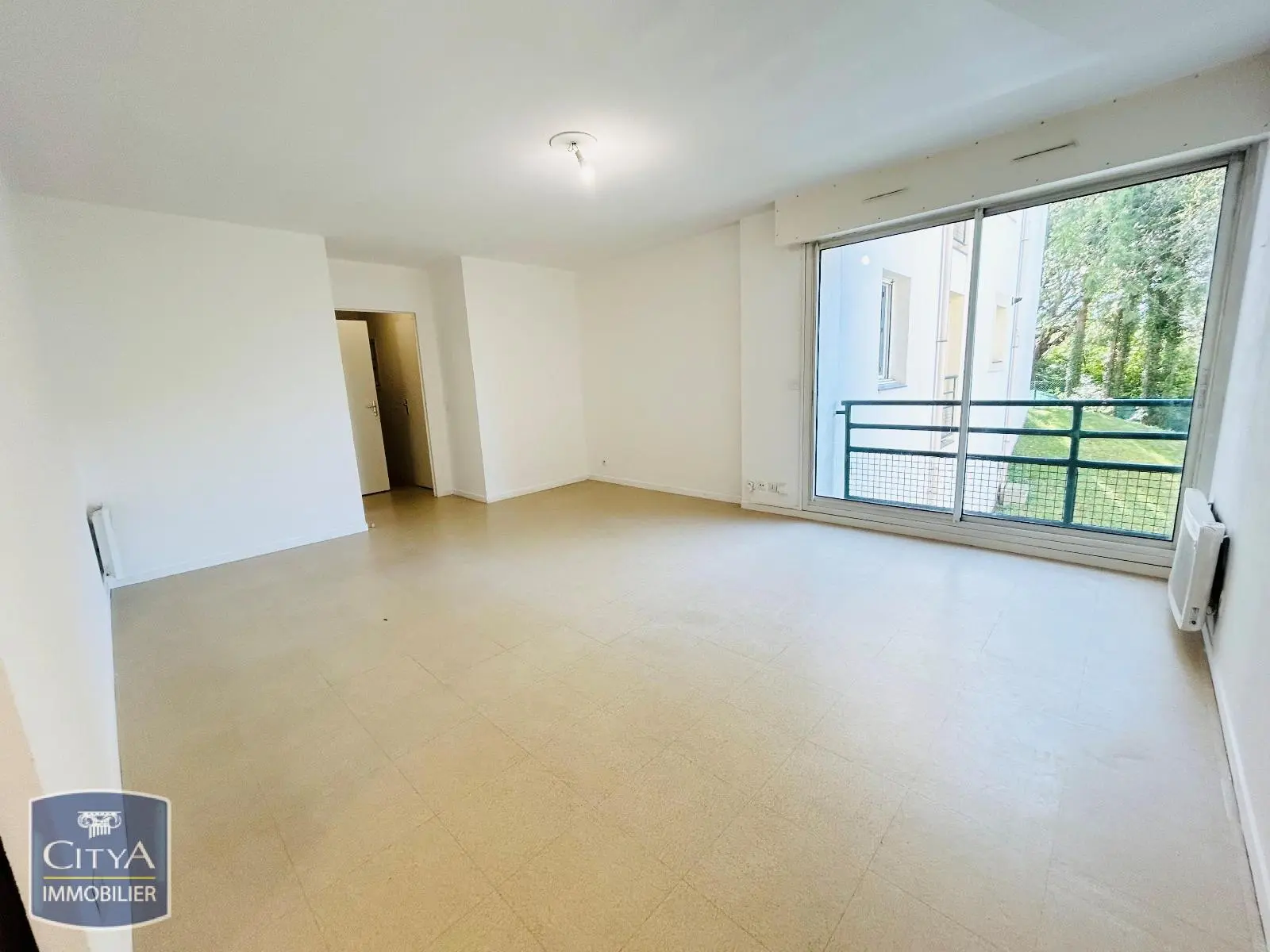 Photo 1 Appartement 1 pièce 35.87m²