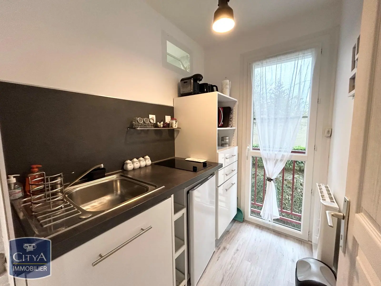 Photo 2 Appartement 1 pièce 26.21m²