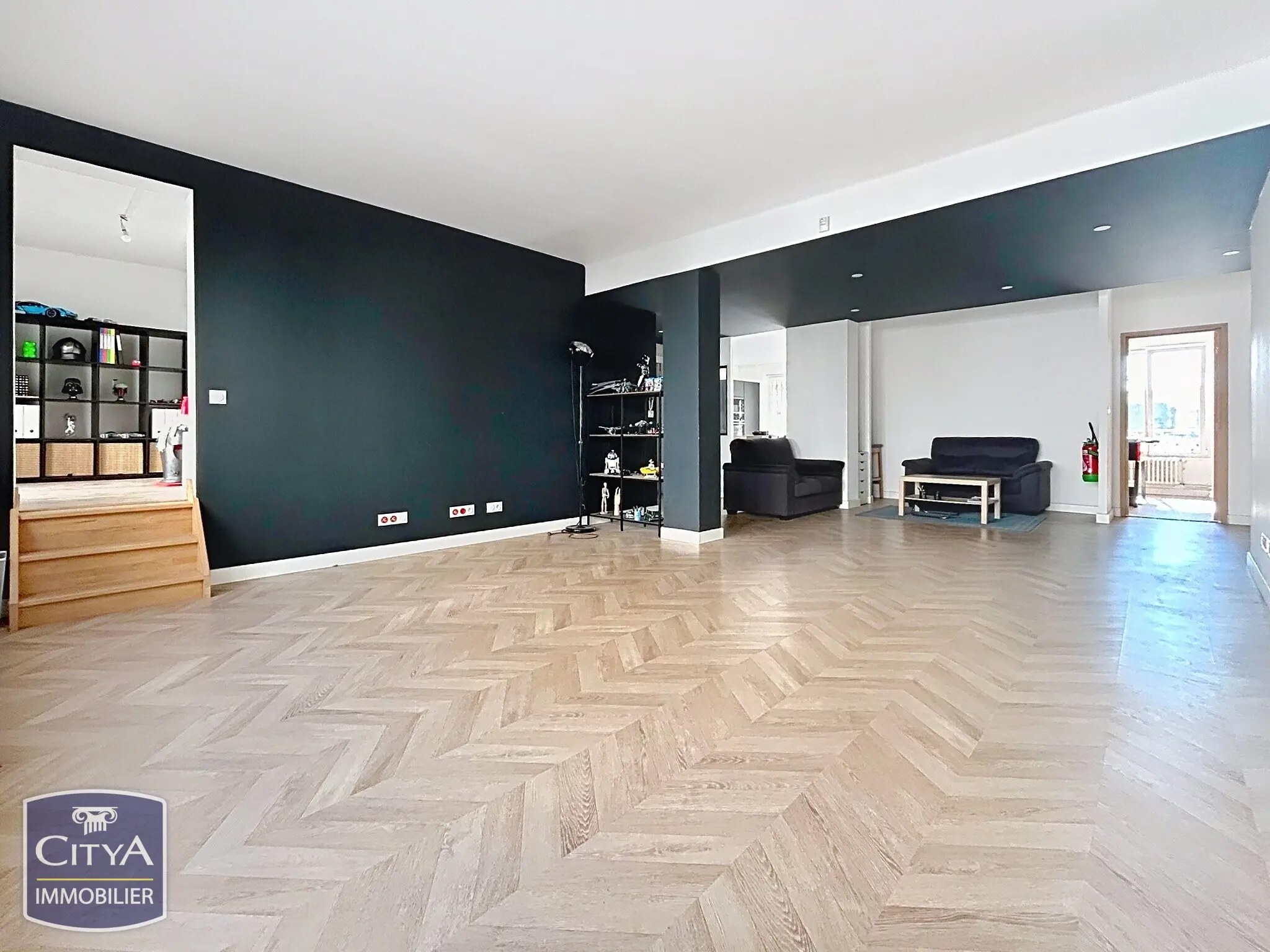 Photo 2 Appartement 5 pièces 135m²