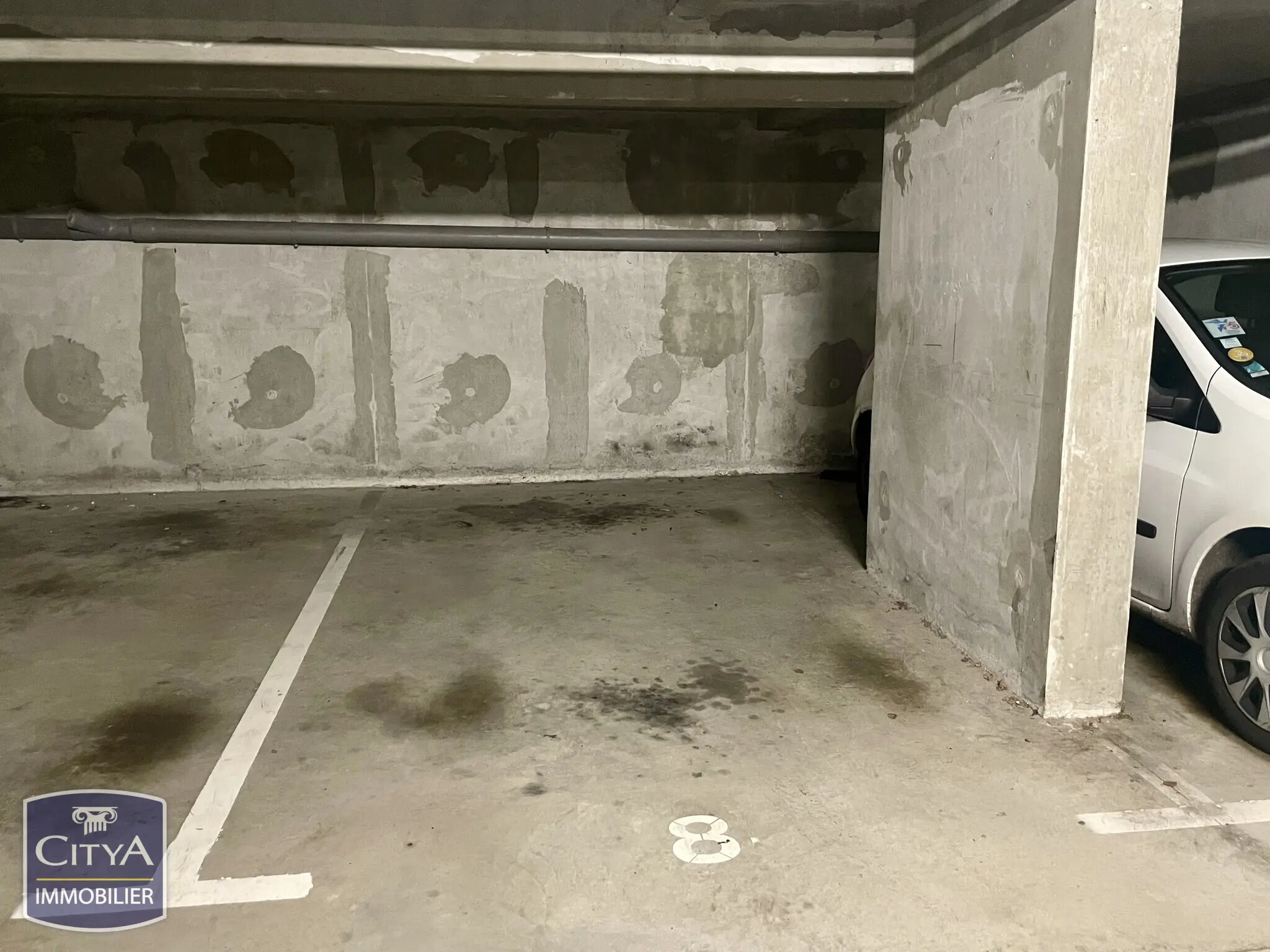 Photo 3 Parking 12m²