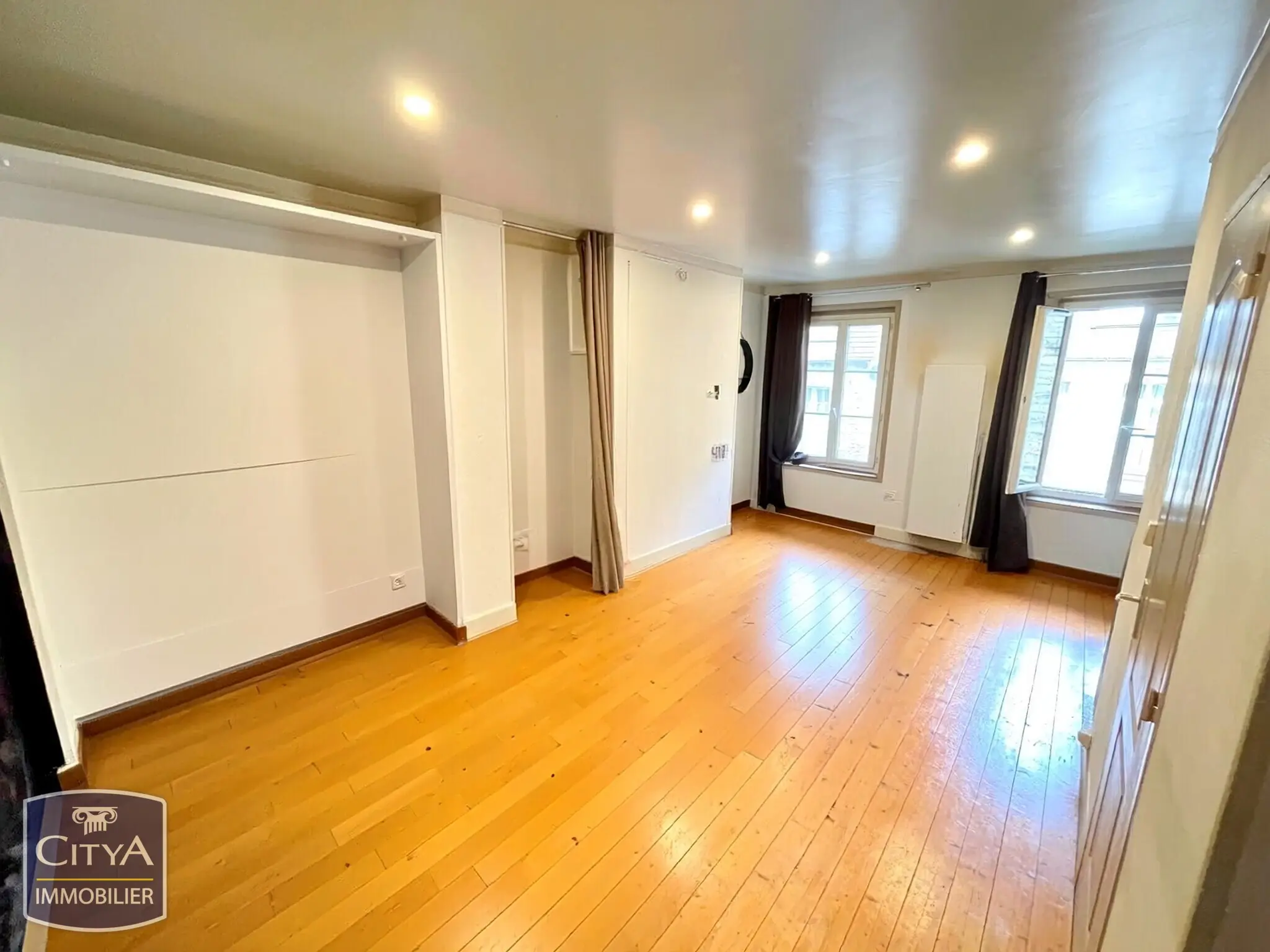 Photo 2 Appartement 1 pièce 25.29m²