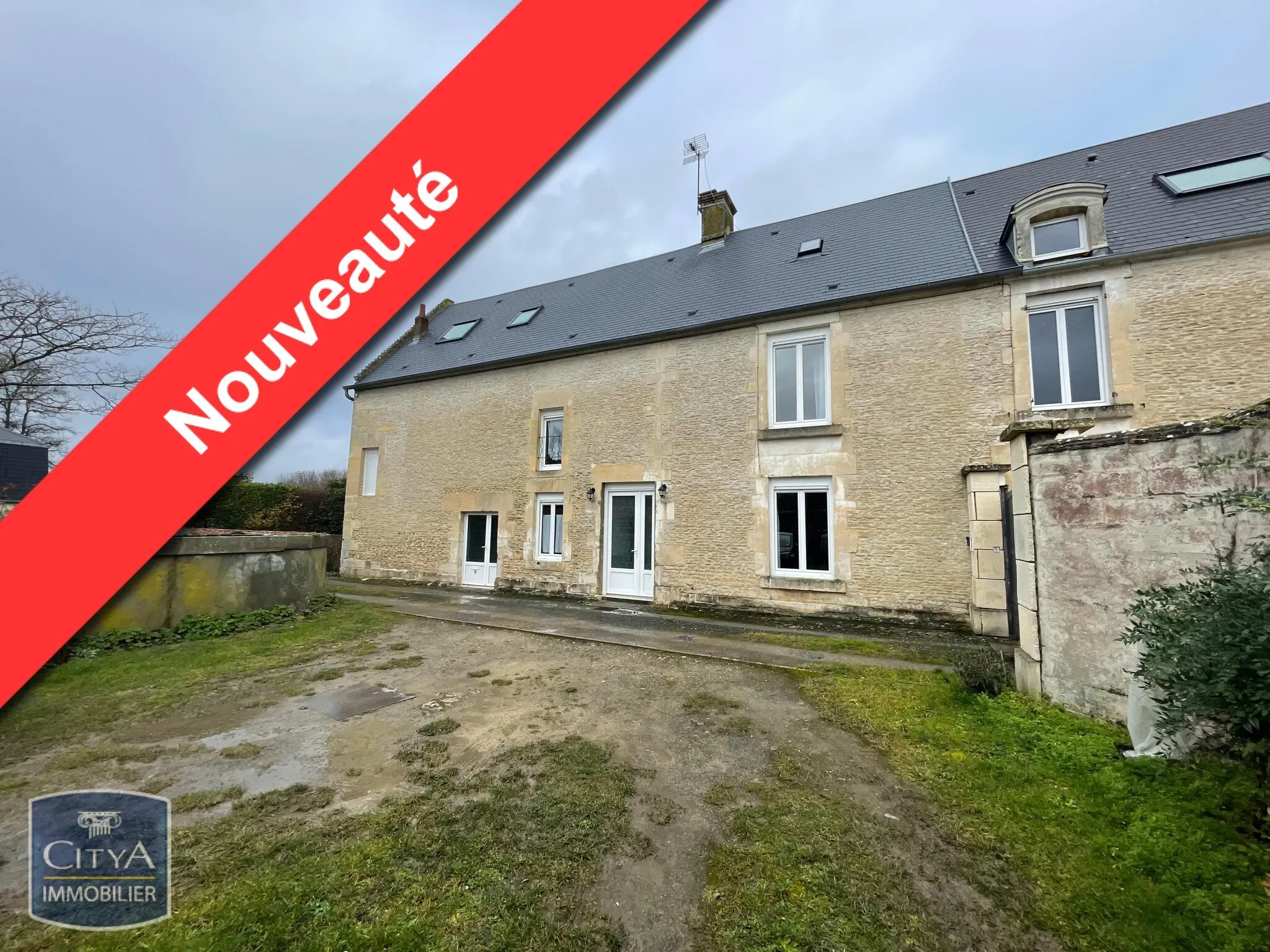 Photo 1 Maison 6 pièces 150m²