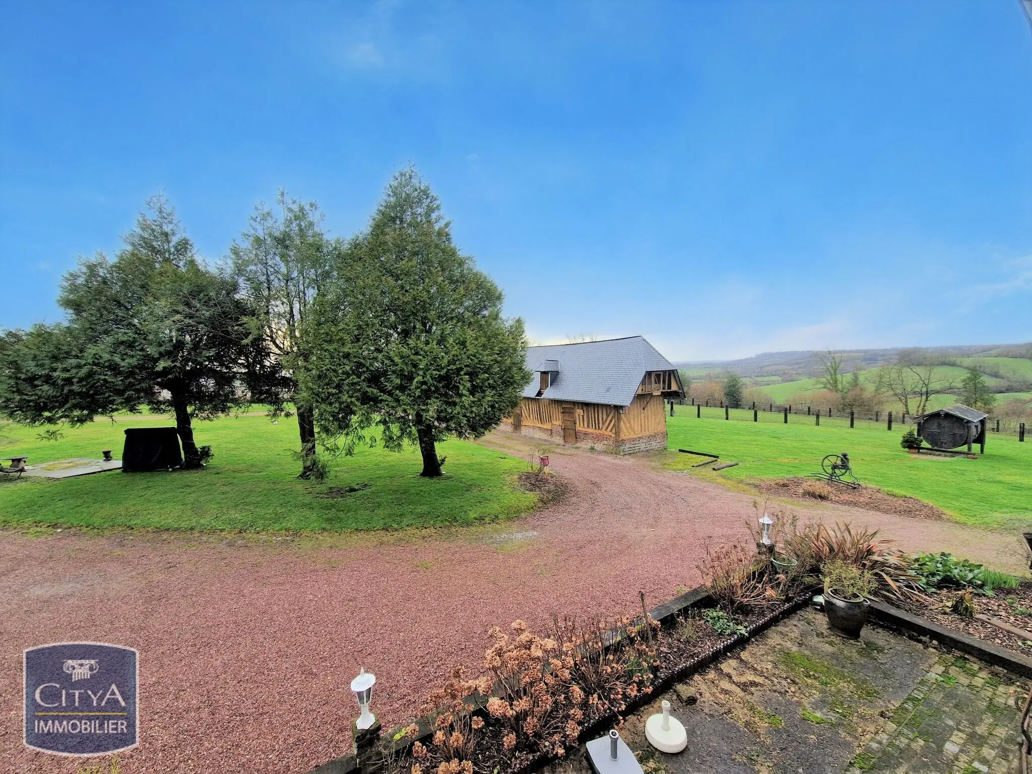 Photo 2 Maison 11 pièces 250m²