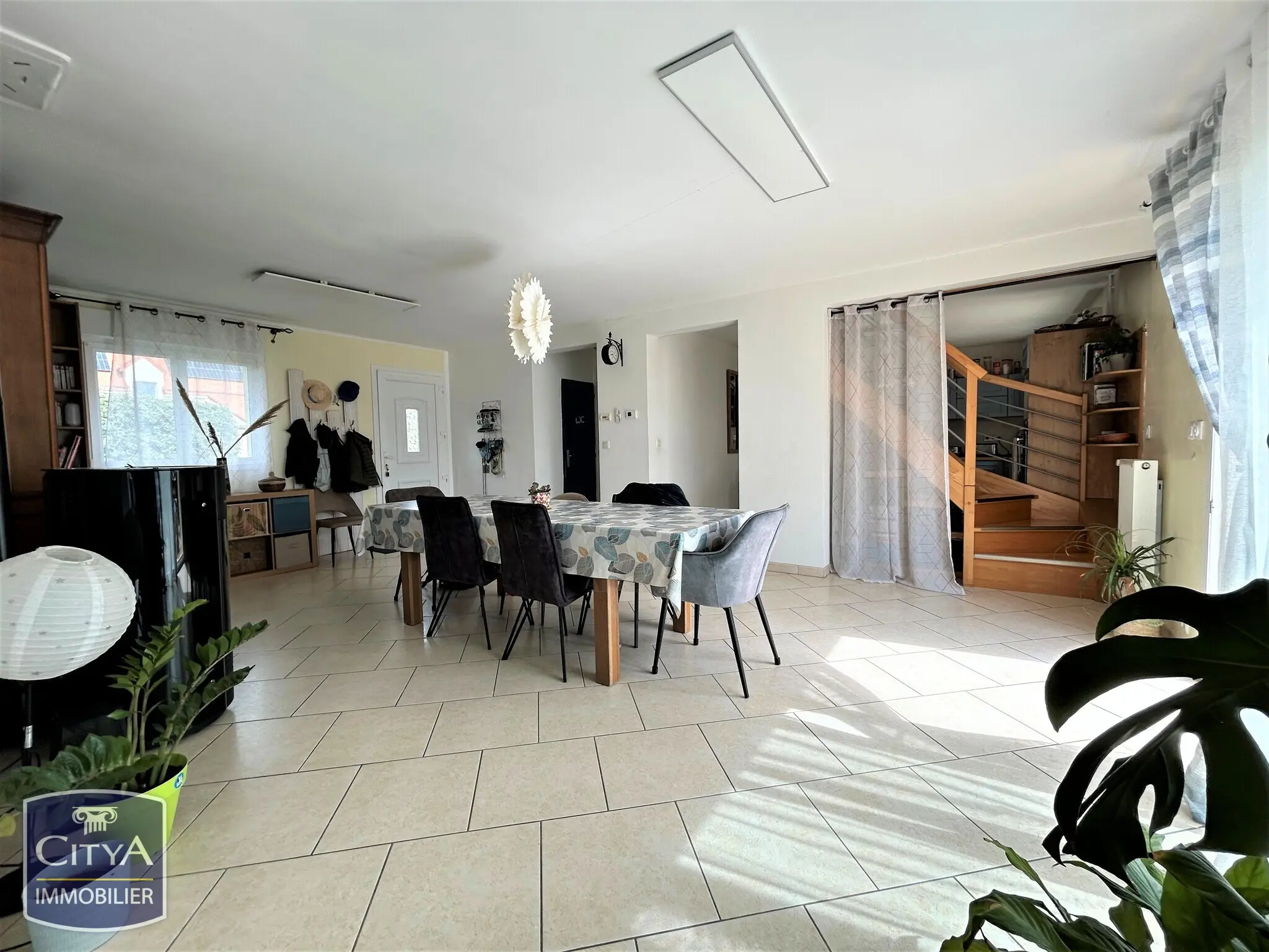 Photo 2 Maison 6 pièces 143.94m²