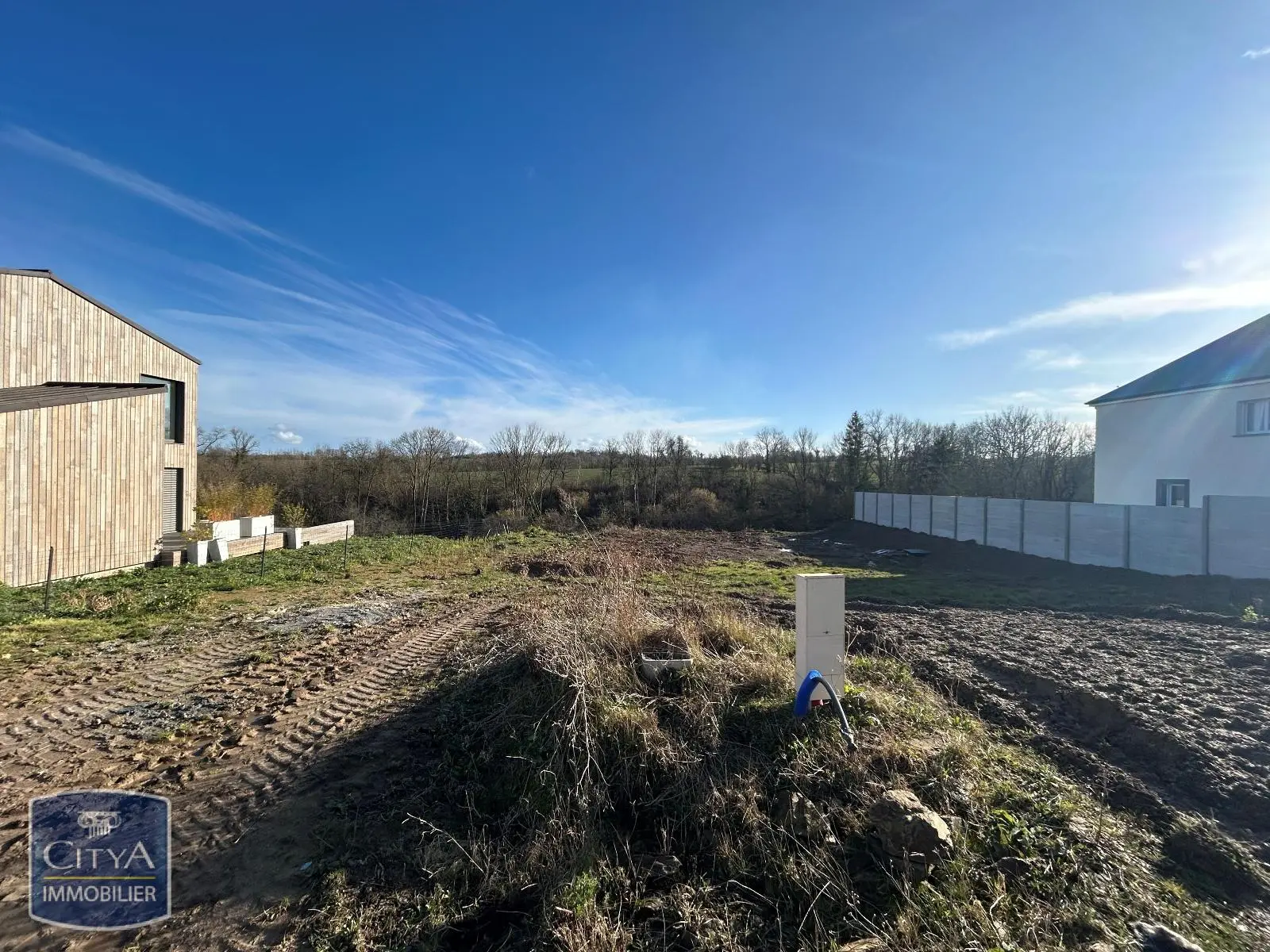 Photo 1 Terrain 1008m²