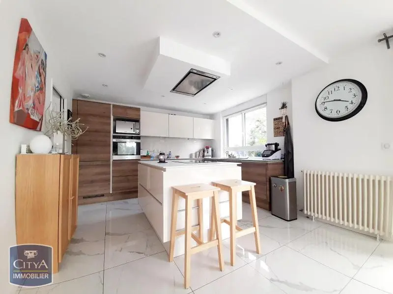 Photo 4 Maison 8 pièces 145m²