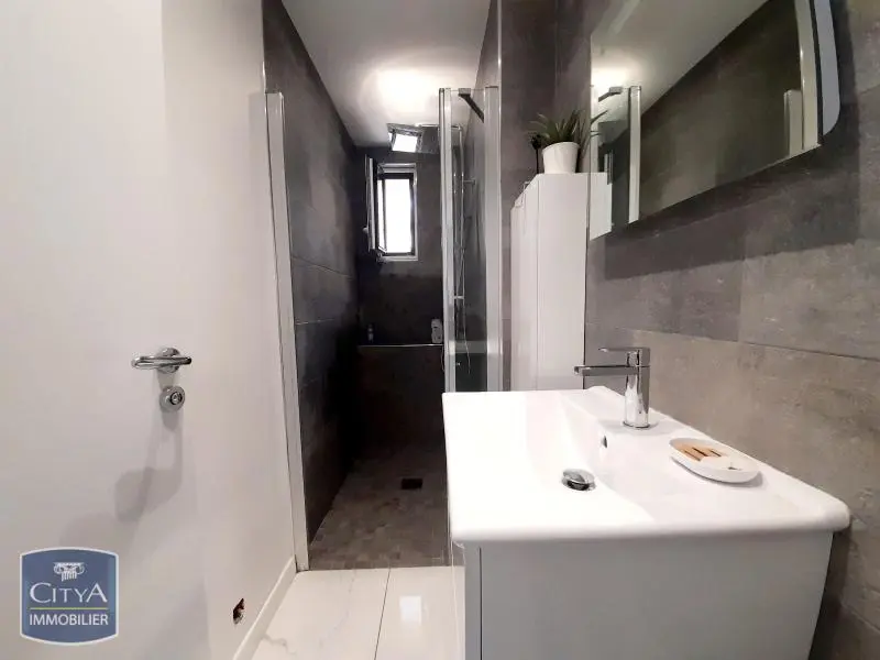 Photo 10 Maison 8 pièces 145m²