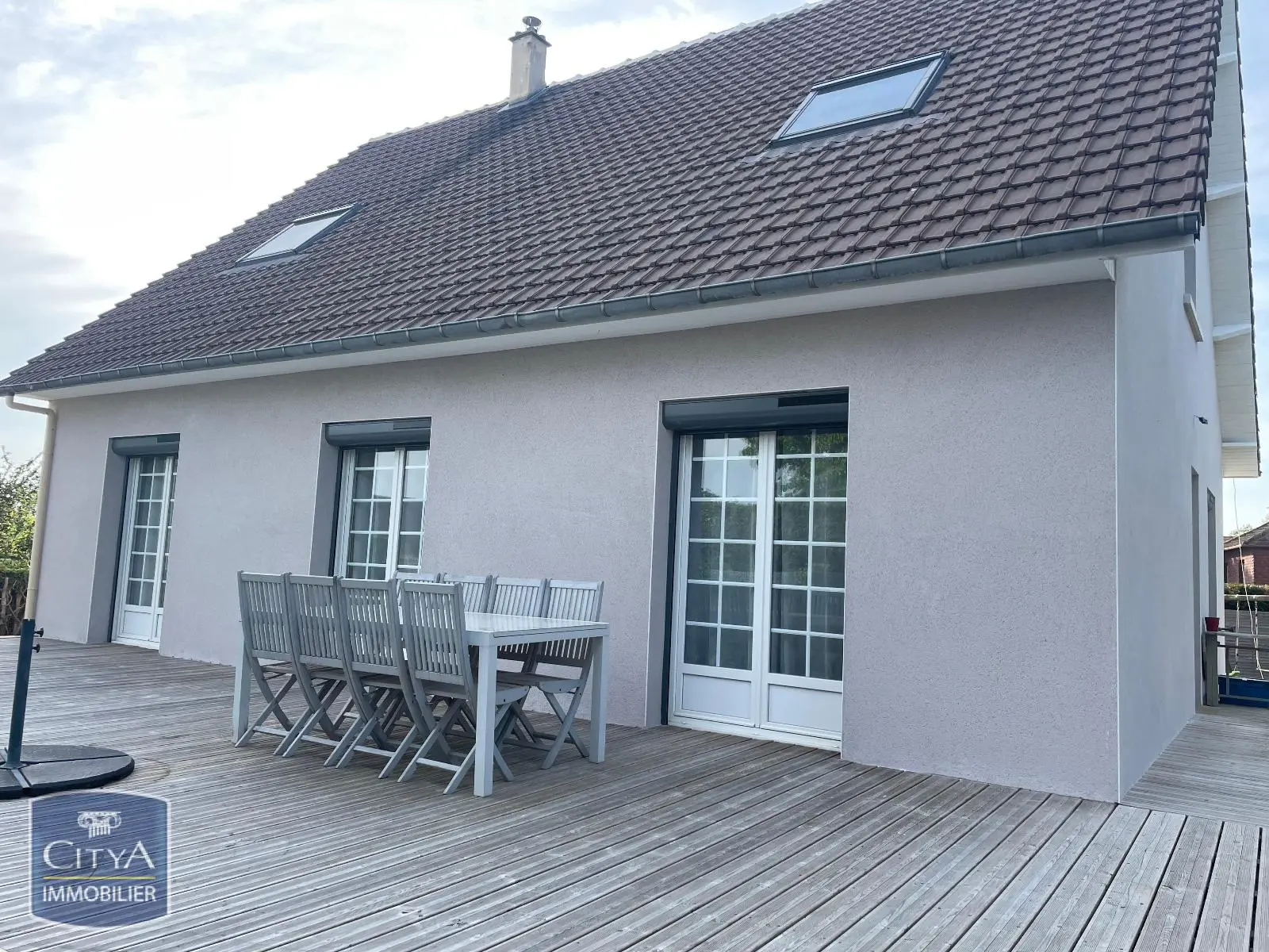 Photo 1 Maison 6 pièces 130m²