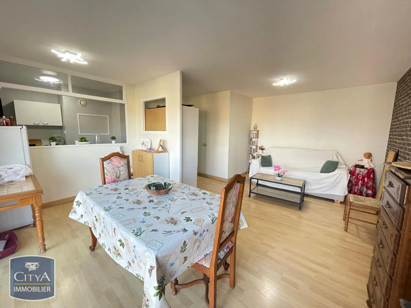 Photo 3 Appartement 1 pièce 39.81m²