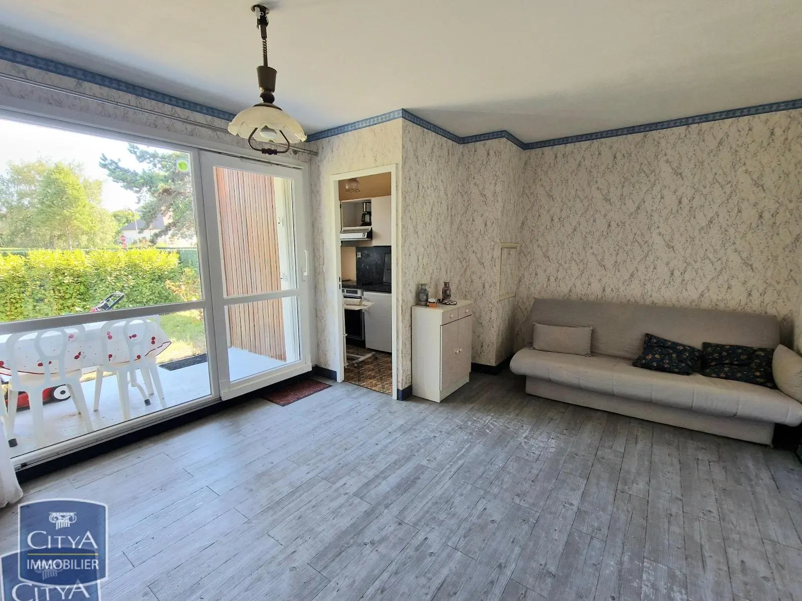 Photo 1 Appartement 1 pièce 27m²