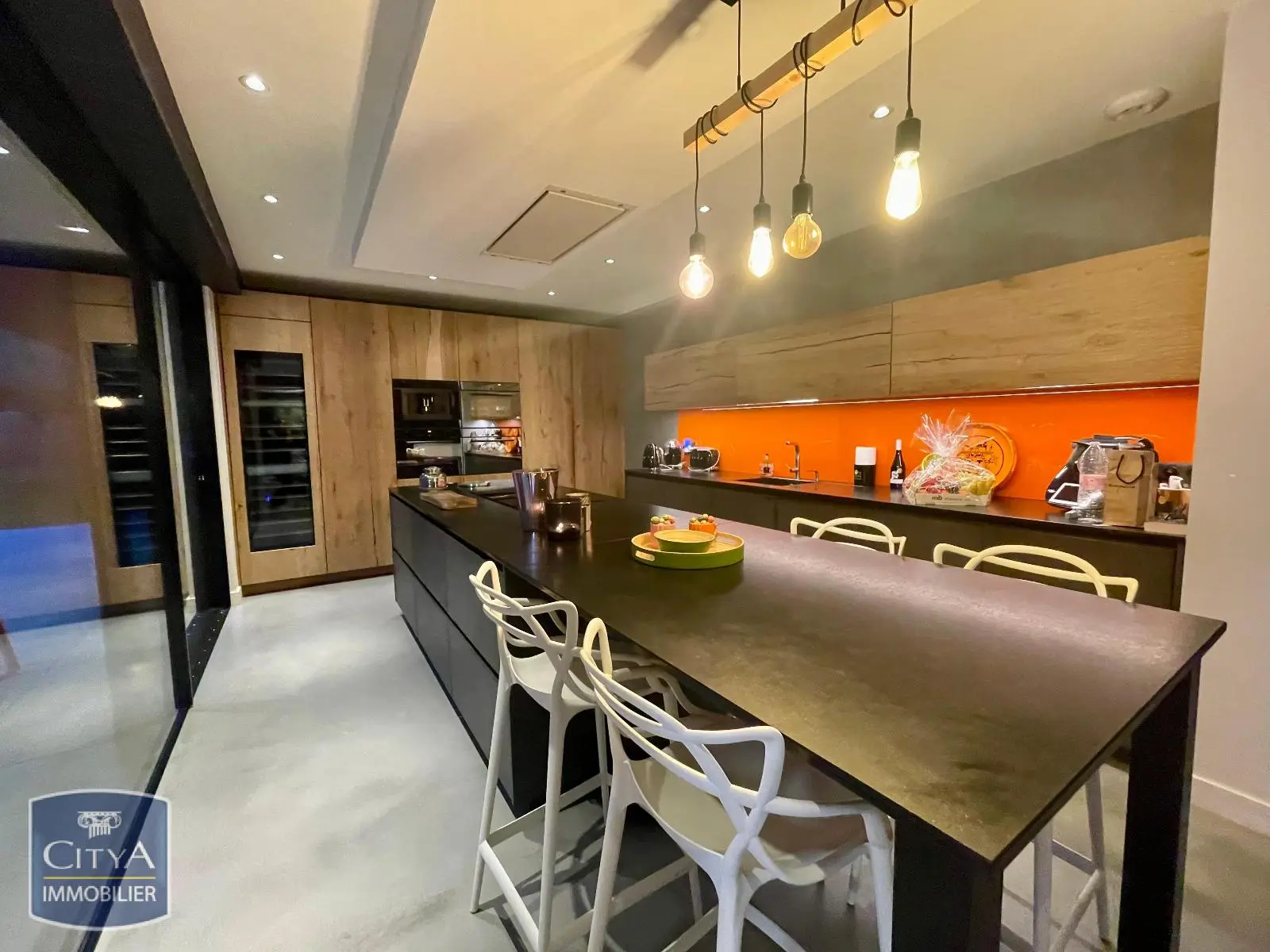 Photo 5 Maison 8 pièces 318m²