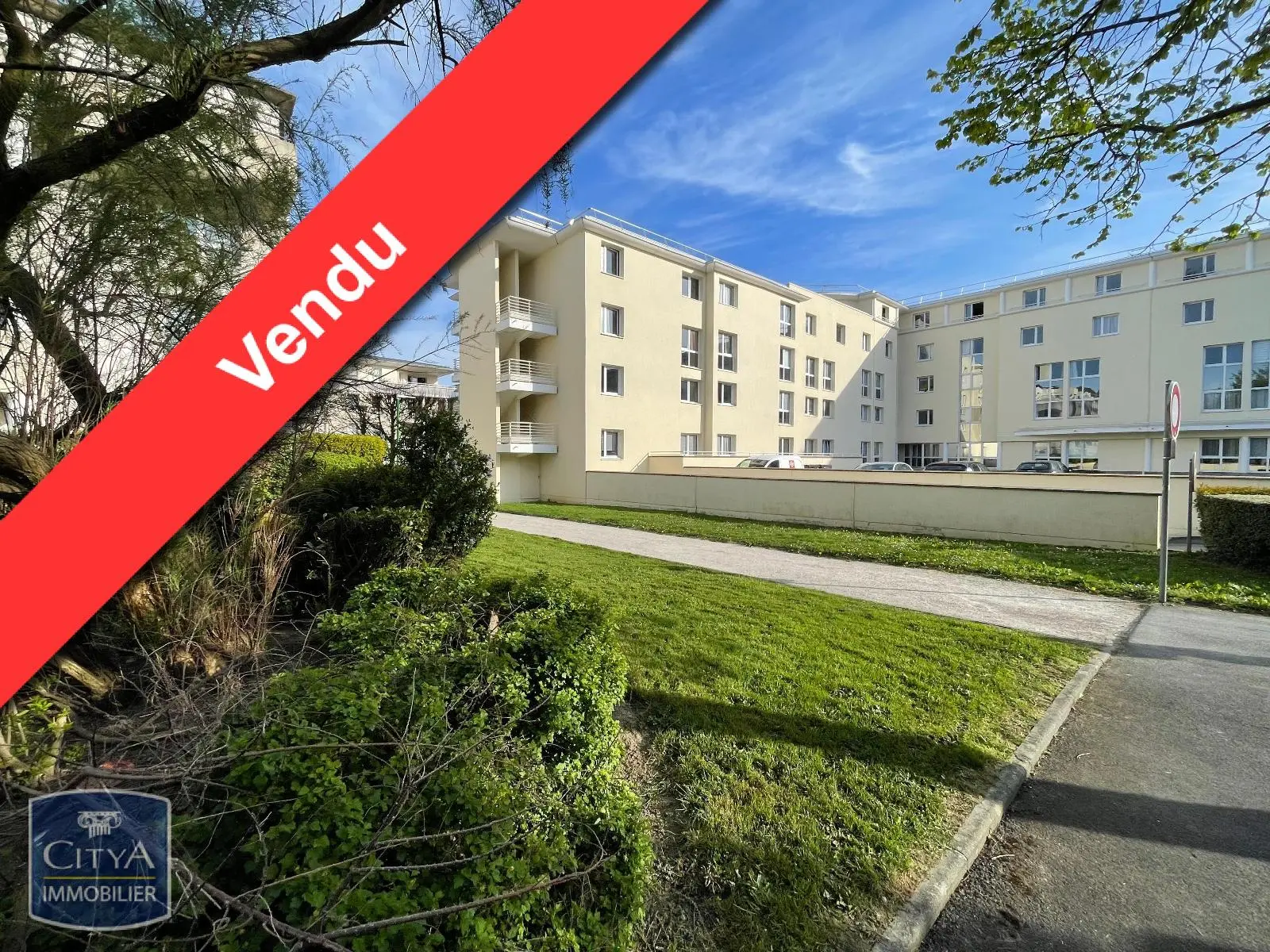 Photo 1 Appartement 1 pièce 18.45m²