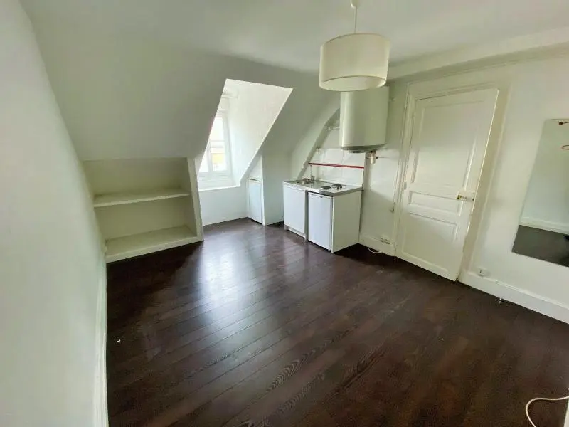 Photo 1 Appartement 1 pièce 25.61m²