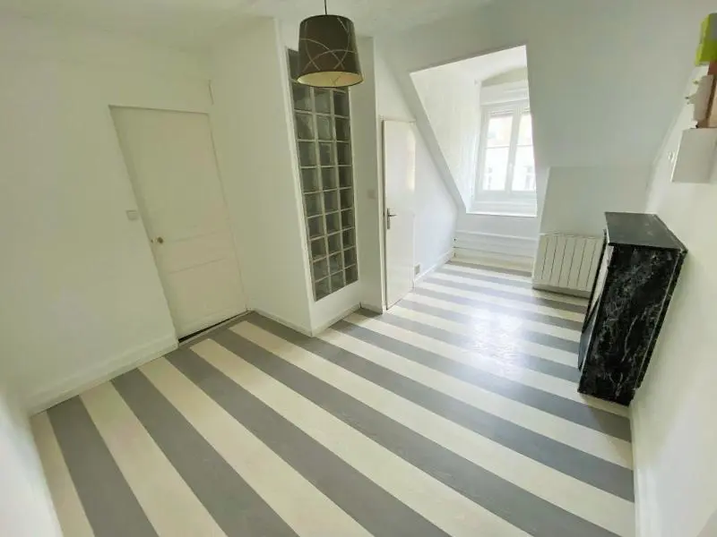 Photo 3 Appartement 1 pièce 25.61m²