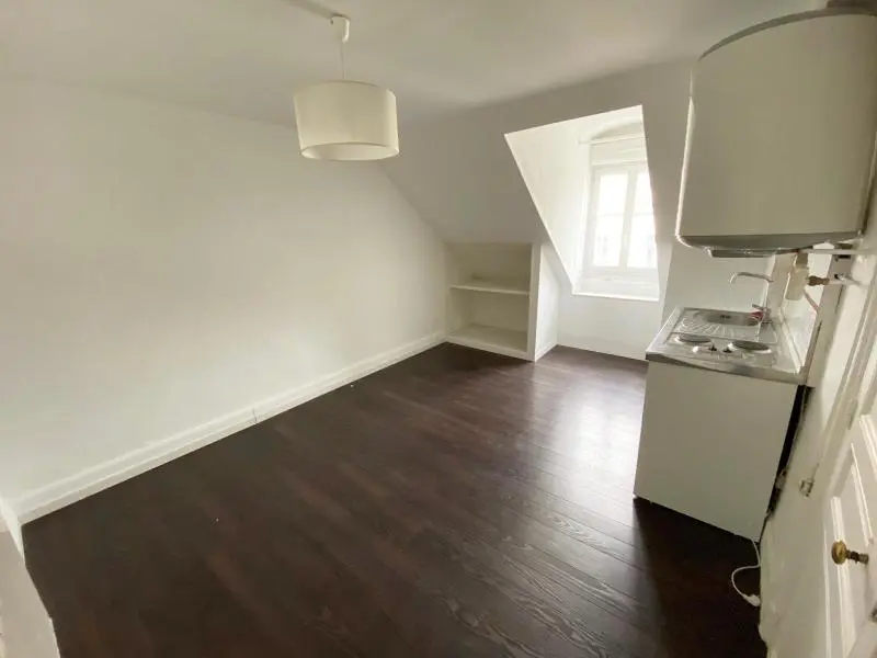 Photo 2 Appartement 1 pièce 25.61m²