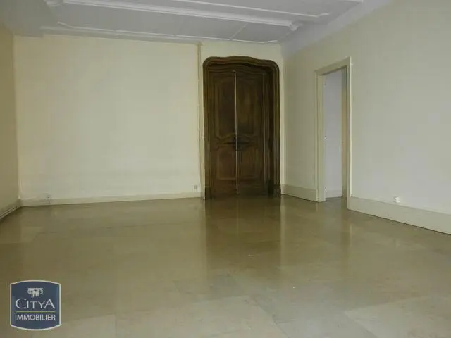 Photo 2 Appartement 5 pièces 112.15m²