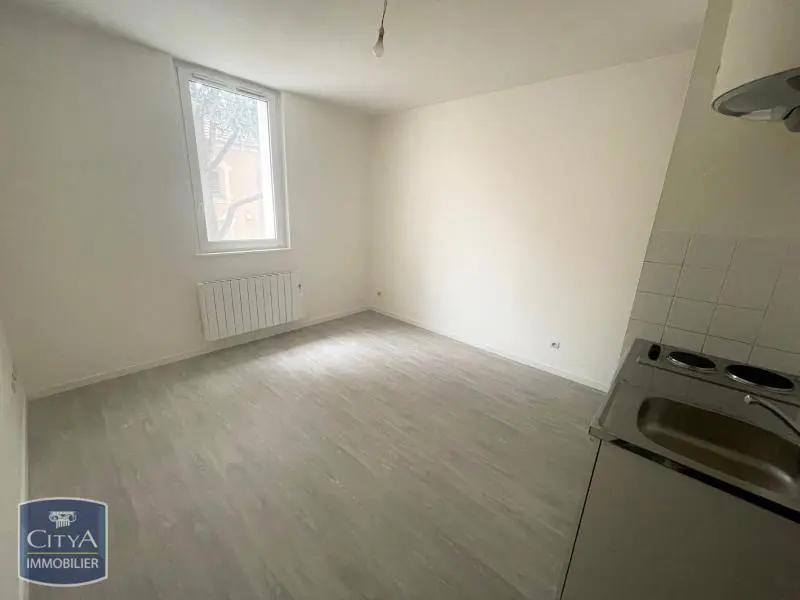 Photo 2 Appartement 1 pièce 19.5m²