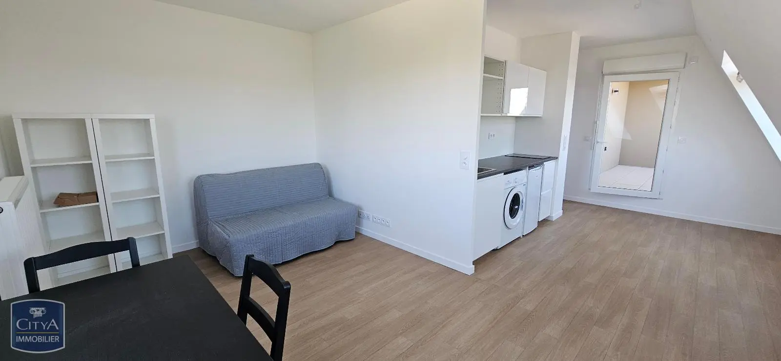 Photo 2 Appartement 1 pièce 25.59m²
