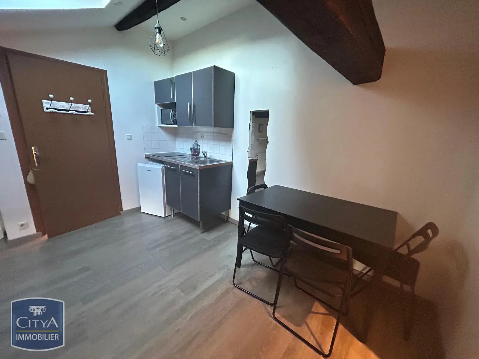 Photo 1 Appartement 1 pièce 20m²