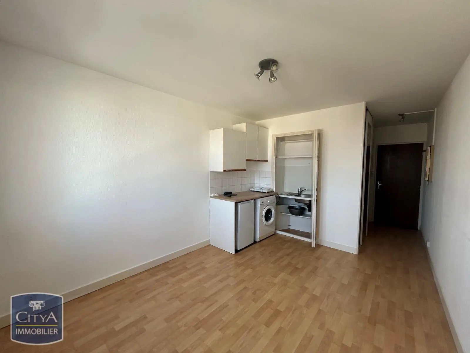 Photo 2 Appartement 1 pièce 18.75m²