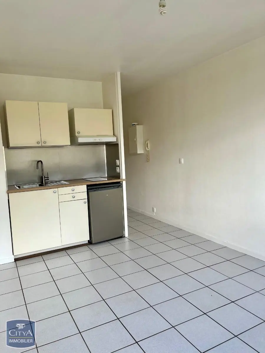 Photo 2 Appartement 1 pièce 18.85m²