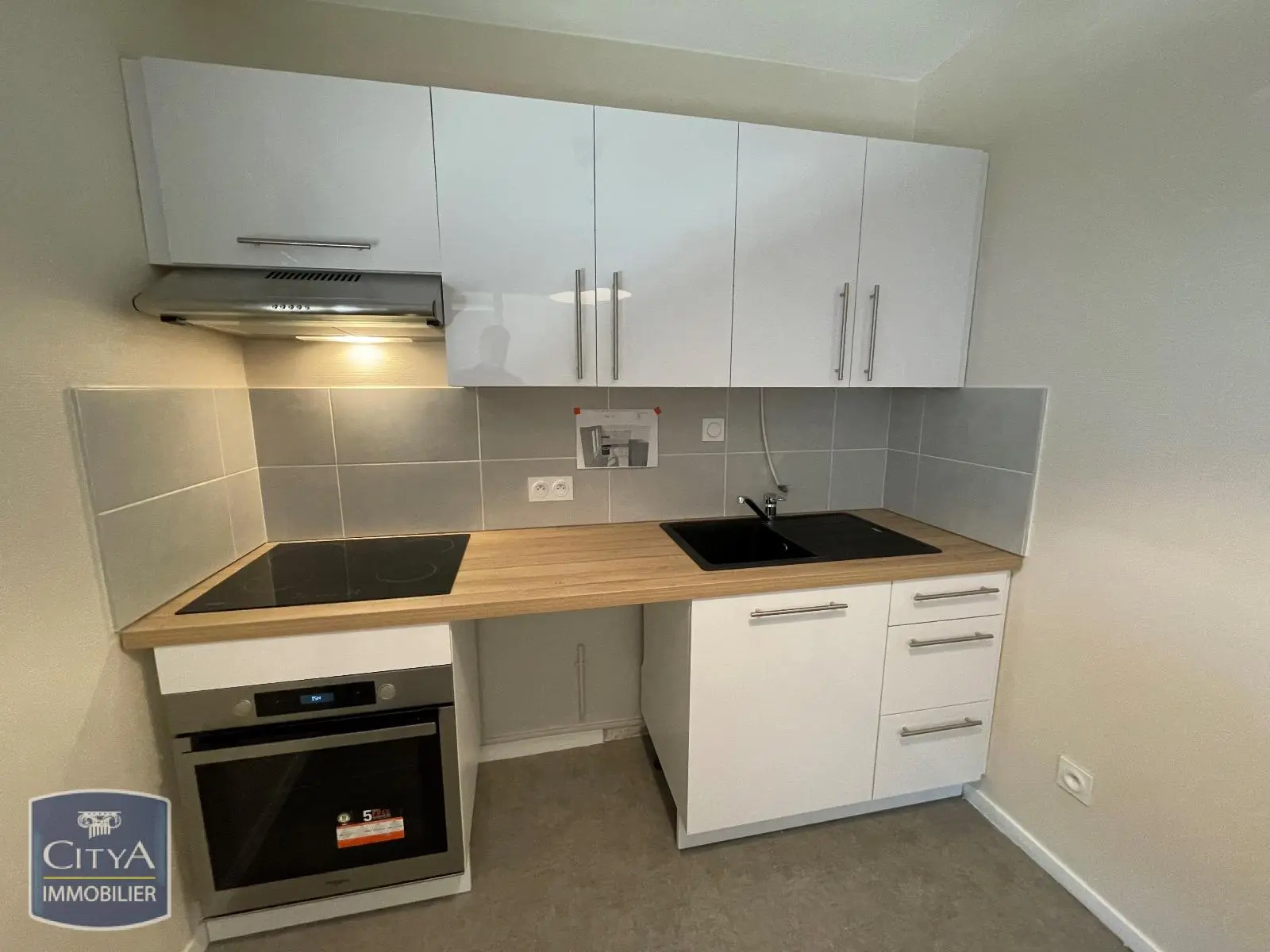 Photo 1 Appartement 1 pièce 26.35m²