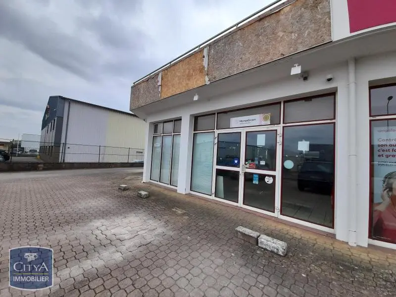 Photo 1 Local Commercial 160m²