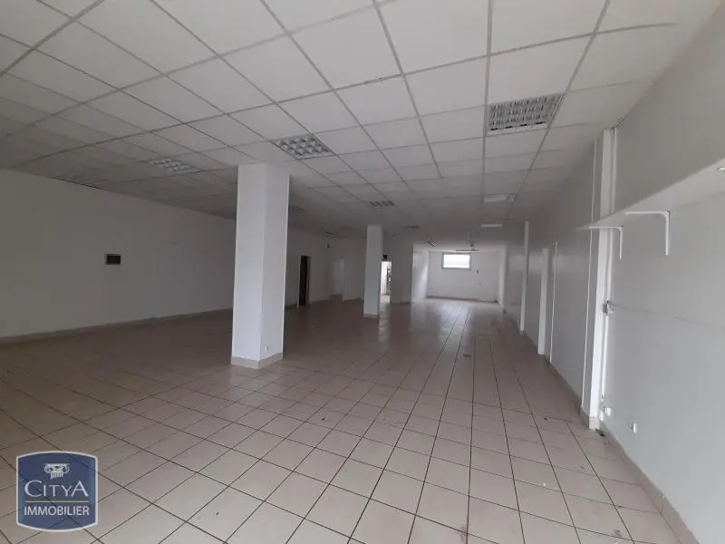 Photo 2 Local Commercial 160m²