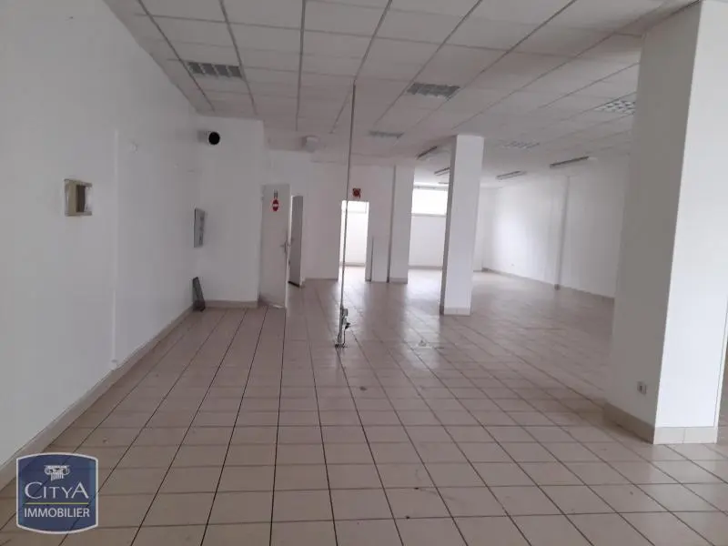 Photo 3 Local Commercial 160m²