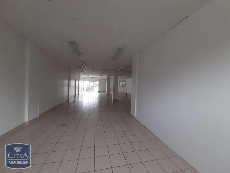 Photo 5 Local Commercial 160m²