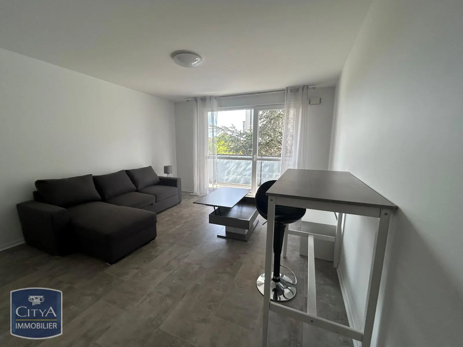 Photo 1 Appartement 1 pièce 29.23m²