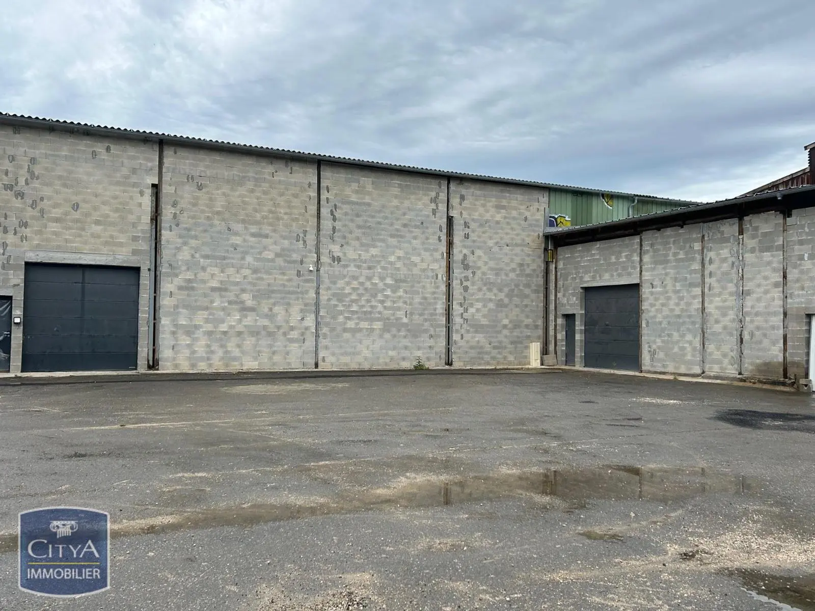 Photo 3 Local Commercial 233.5m²