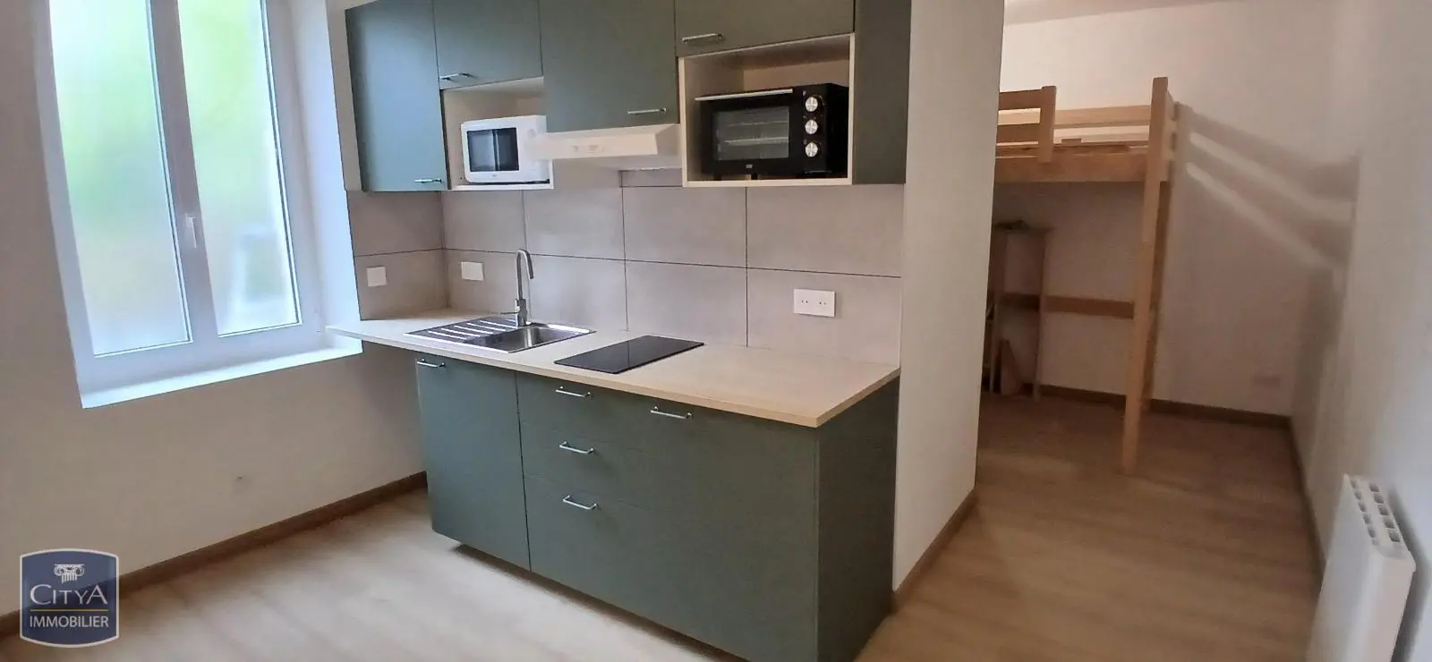 Photo 1 Appartement 1 pièce 24.32m²