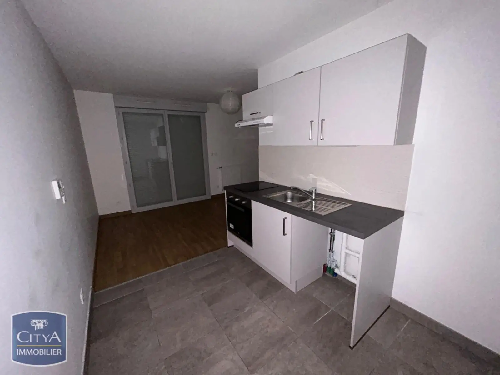 Photo 2 Appartement 1 pièce 24.92m²