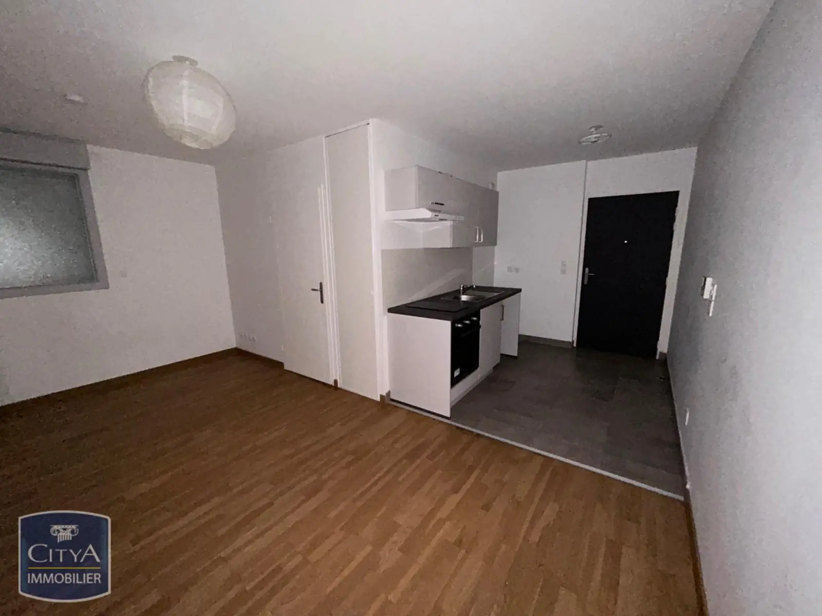 Photo 3 Appartement 1 pièce 24.92m²