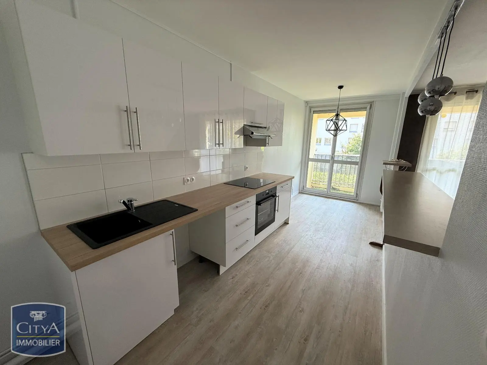 Photo 1 Appartement 4 pièces 84.05m²