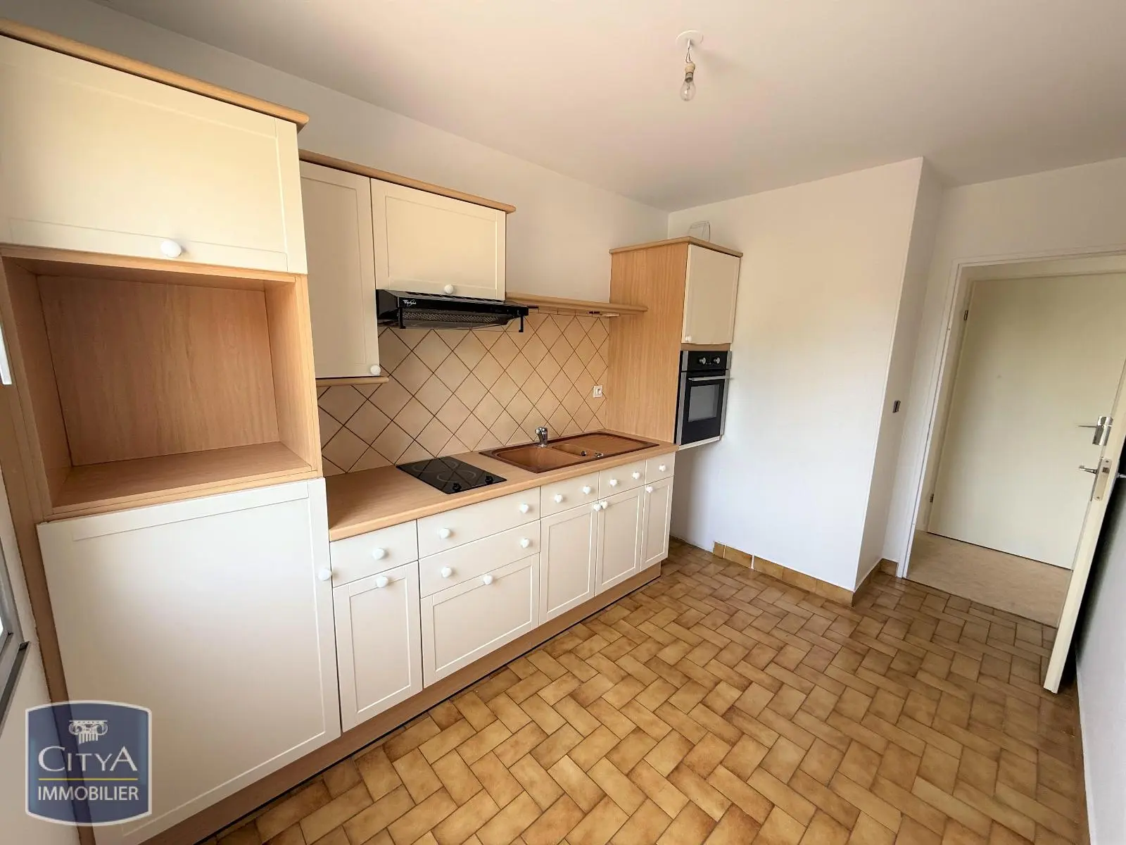 Photo 1 Appartement 1 pièce 28.88m²
